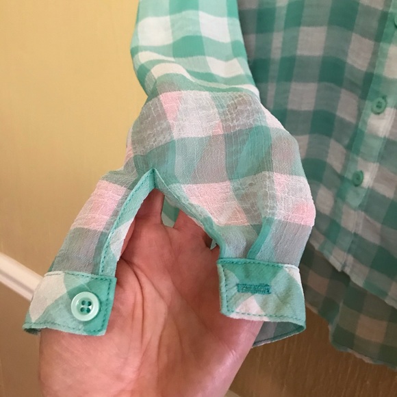 Free people shirt womens top size S button long sleeves model 5’ tall - Picture 5 of 7